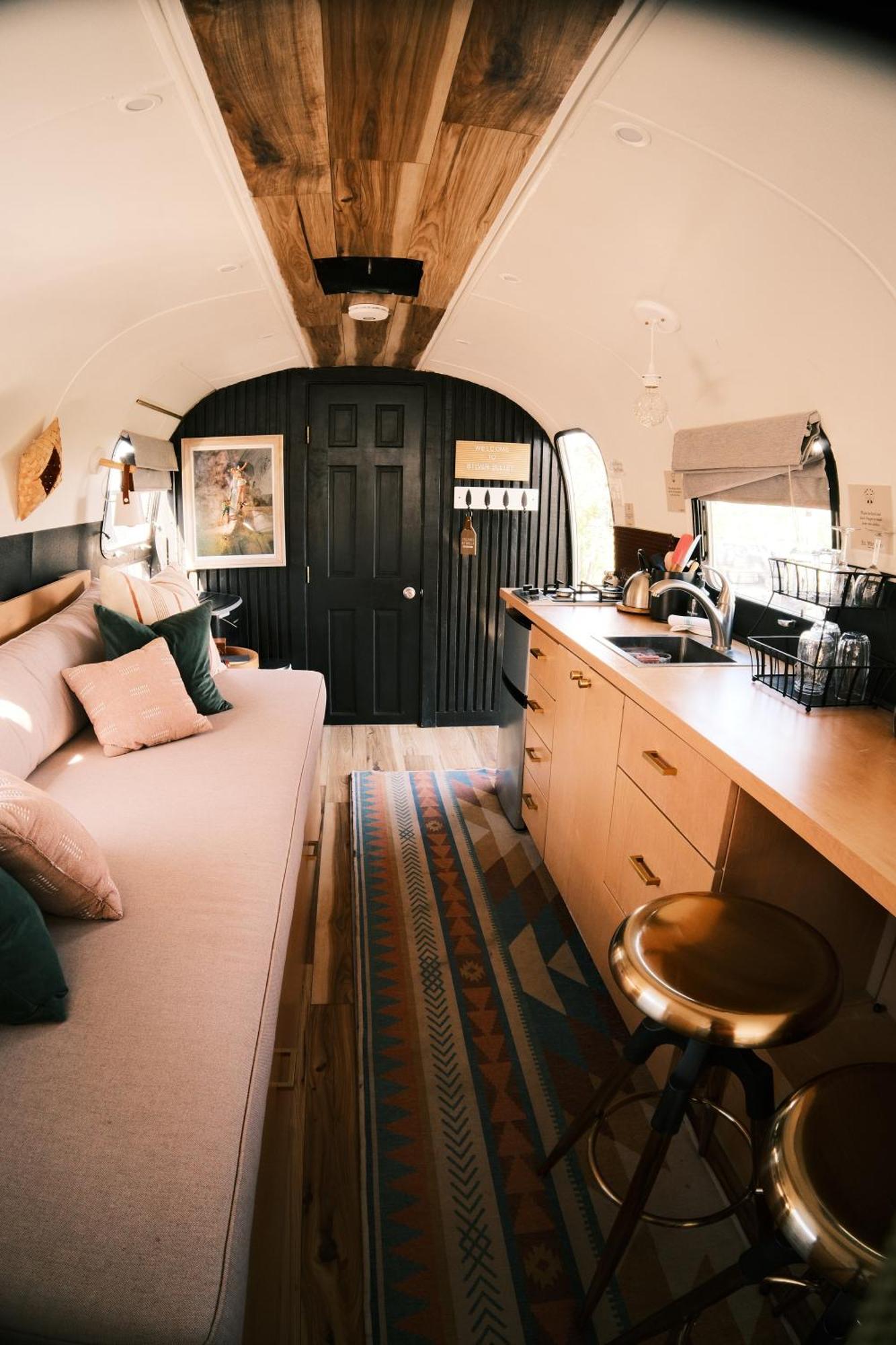 Silver Bullet Airstream, El Mistico Glamping Ranch Nogal Extérieur photo
