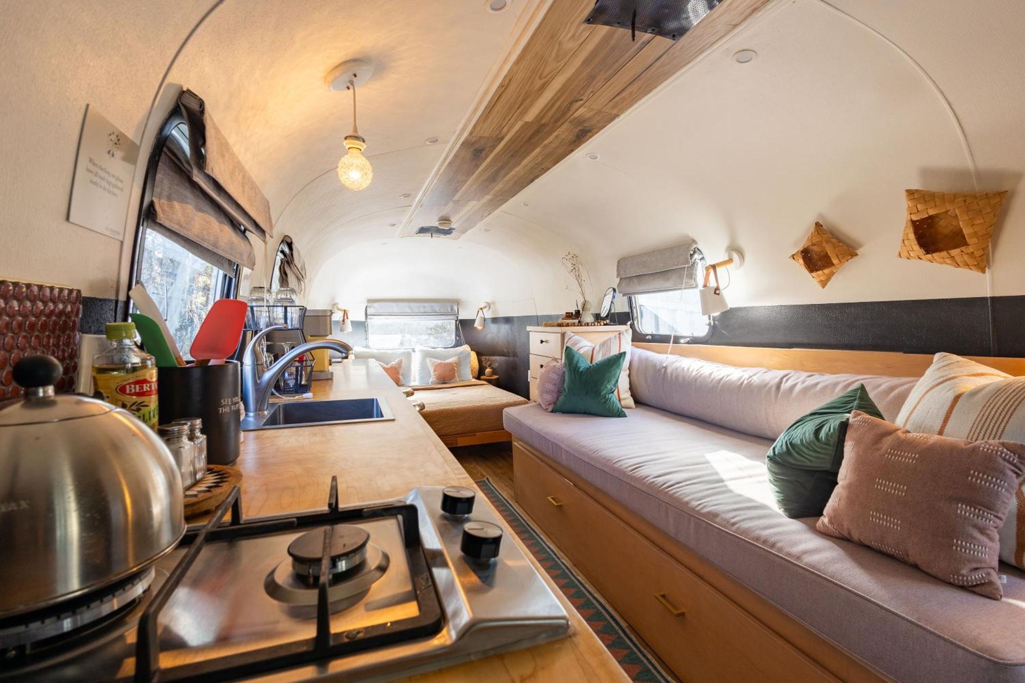 Silver Bullet Airstream, El Mistico Glamping Ranch Nogal Extérieur photo